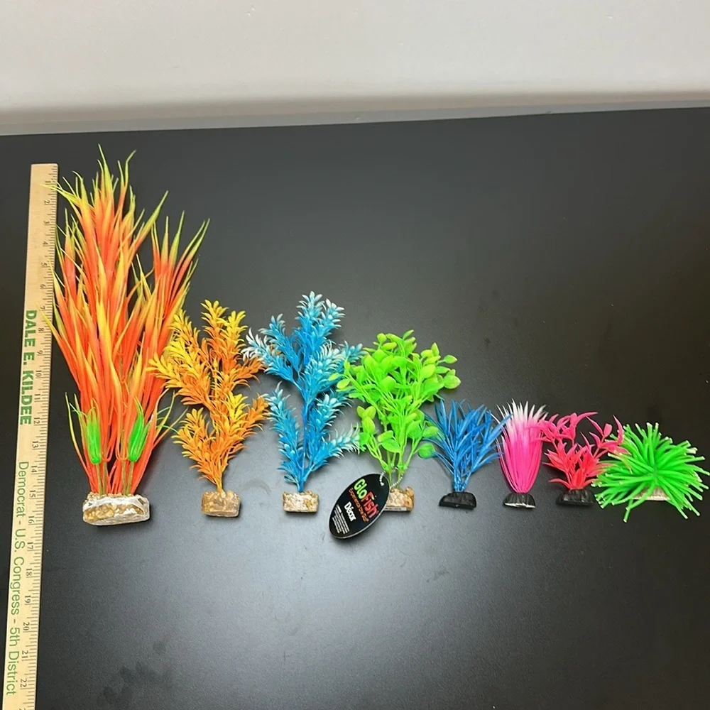 GloFish Aquarium Plant & Assortment Lot‎ of 8
